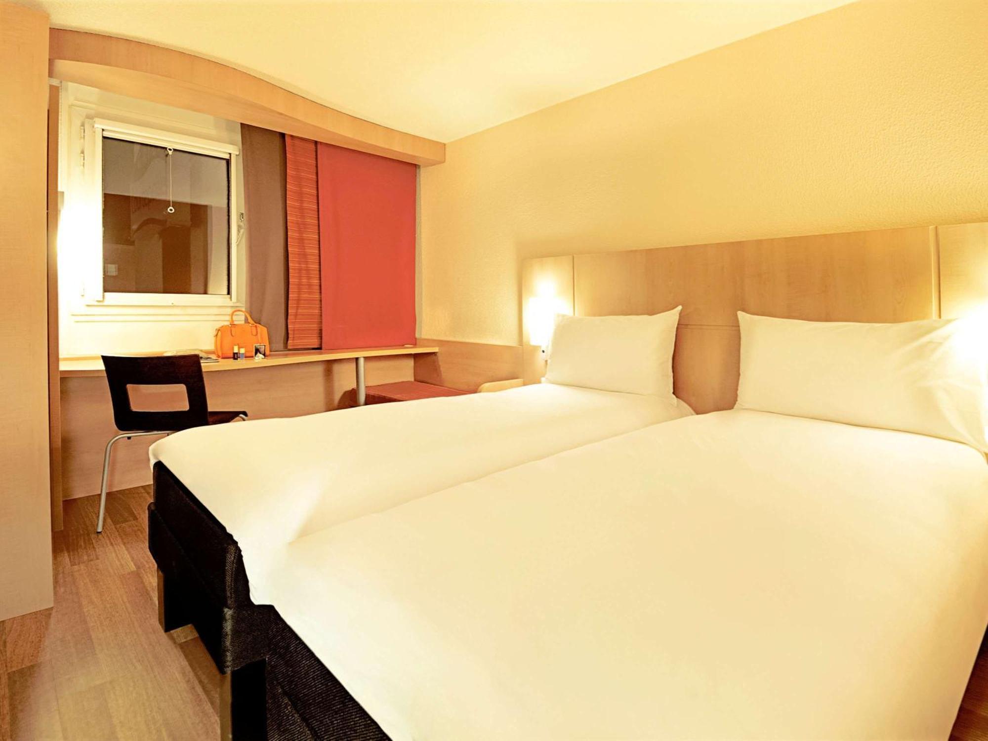 Ibis Centrum 3* Stuttgart